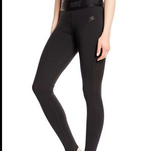 NWT Nike Stirrup Legging w/ Burnout Detail